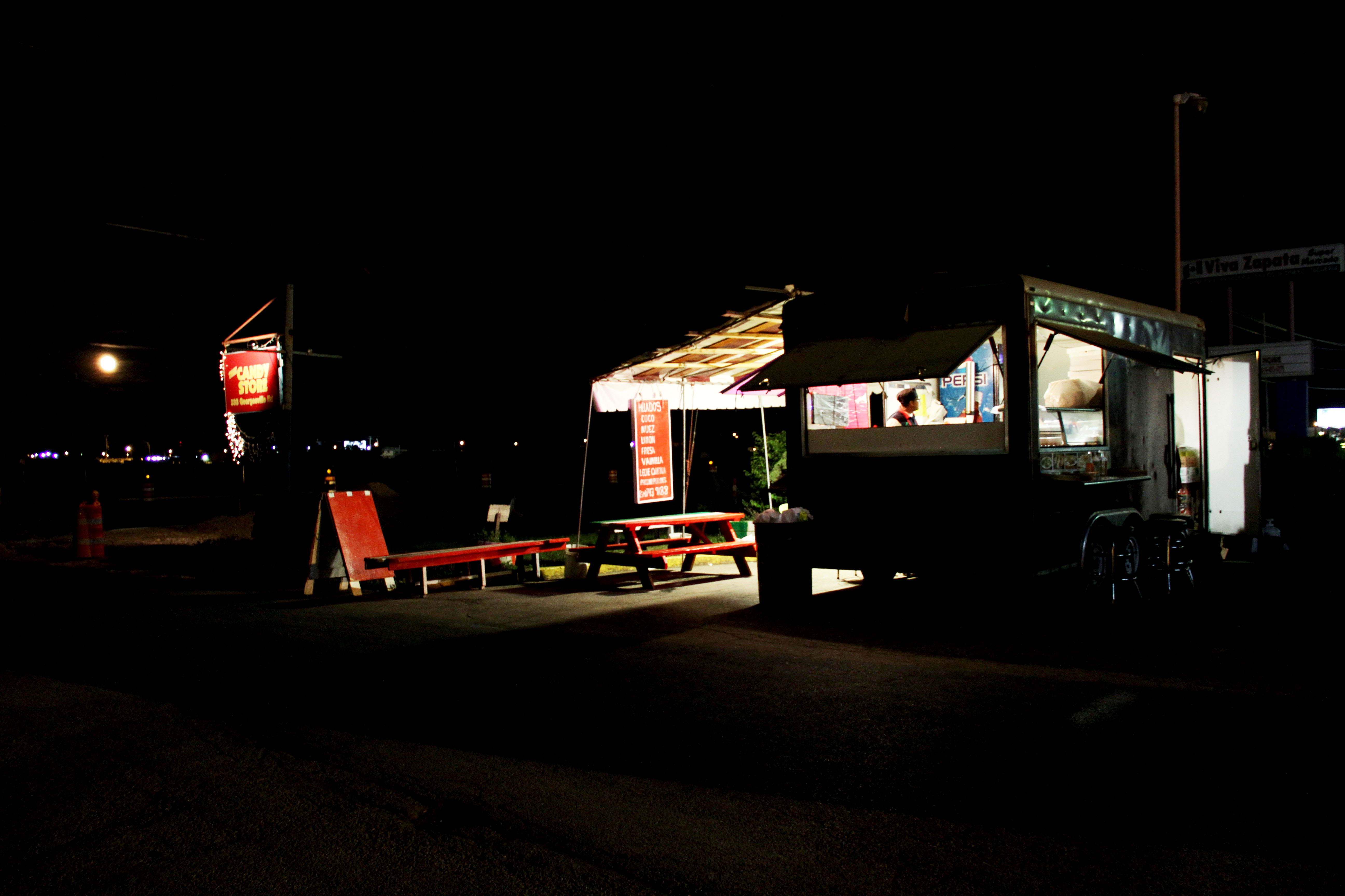 taco truck at night