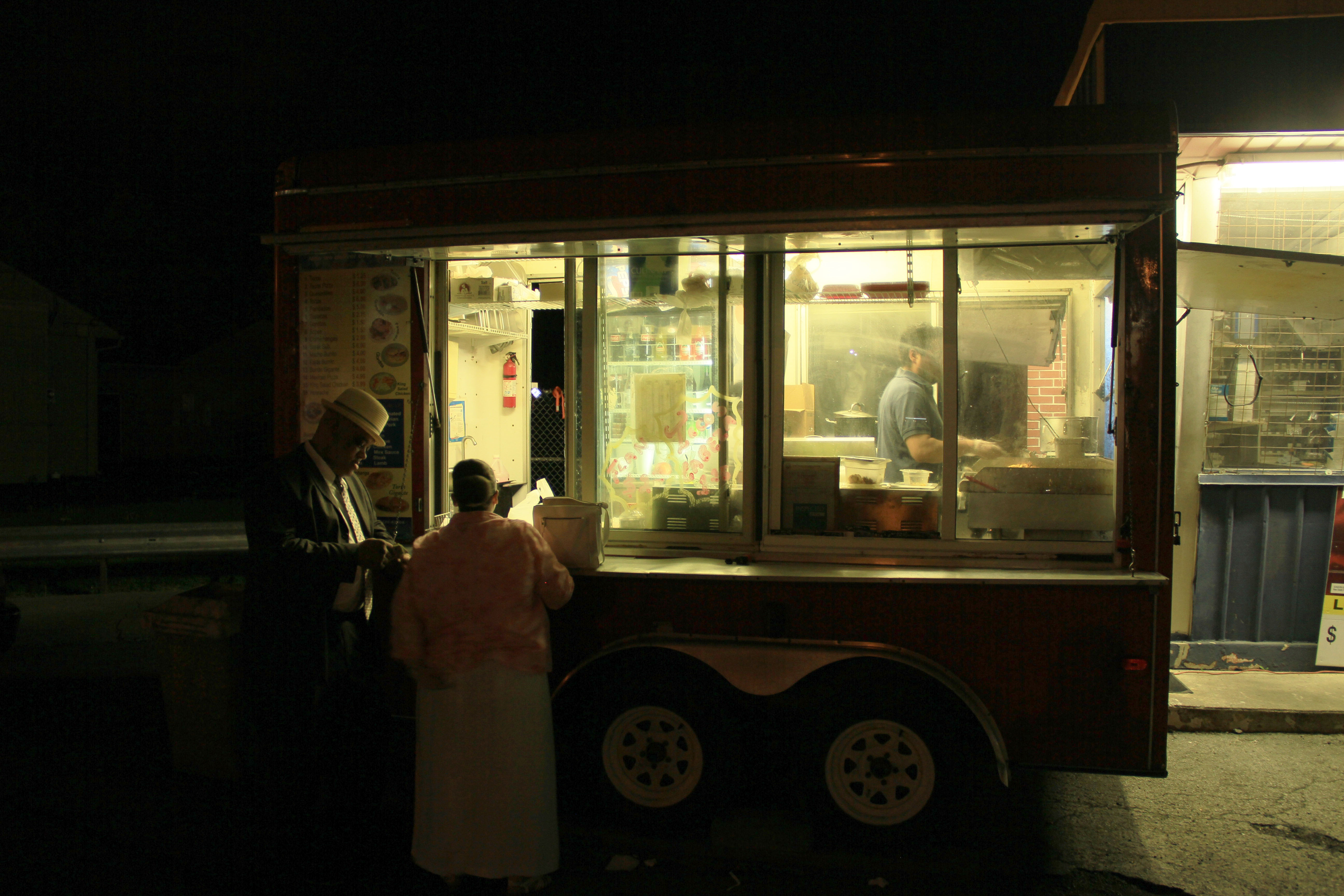 taco truck at night