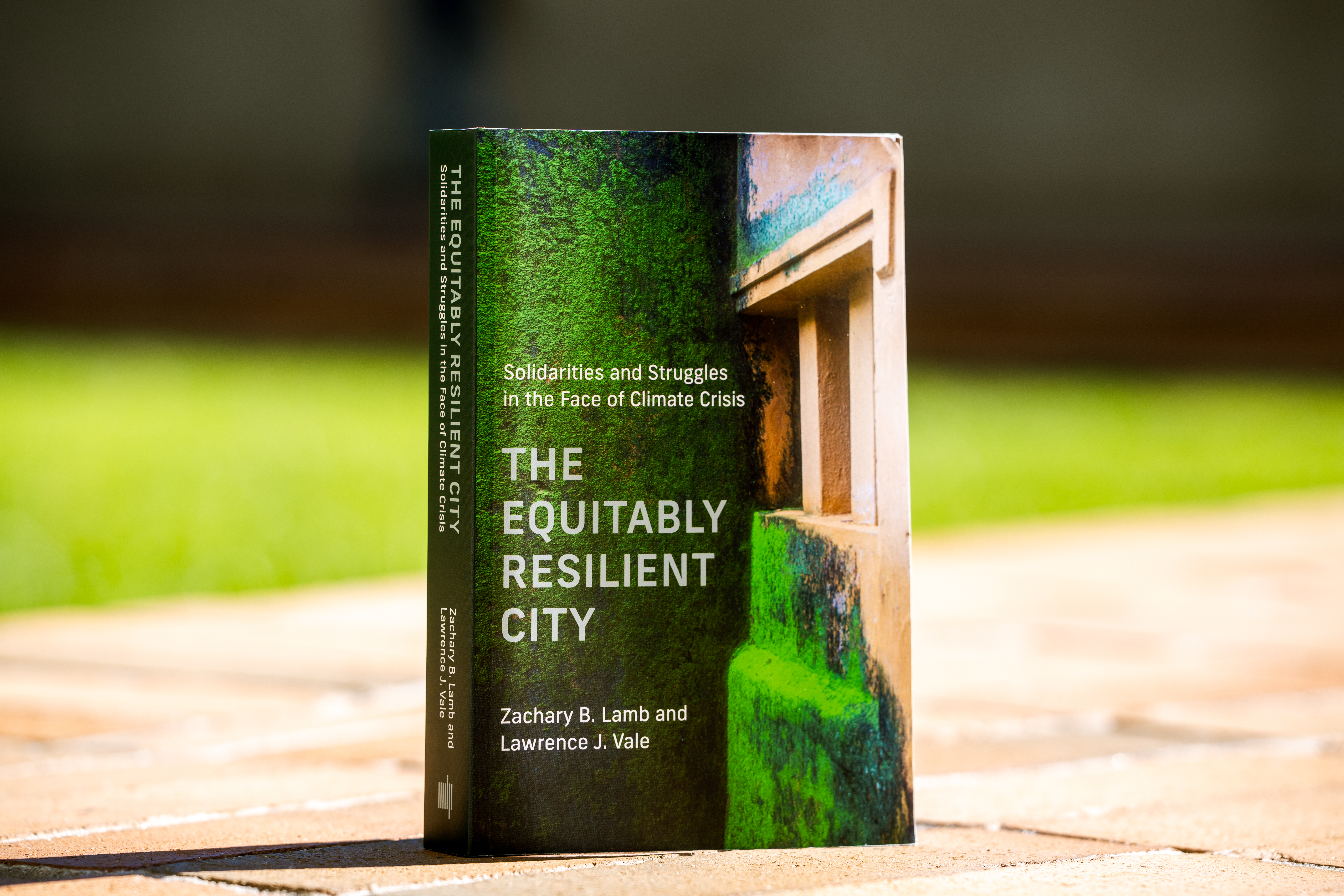 The Equitably Resilient City: Solidarities and Struggles in the Face of Climate Crisis