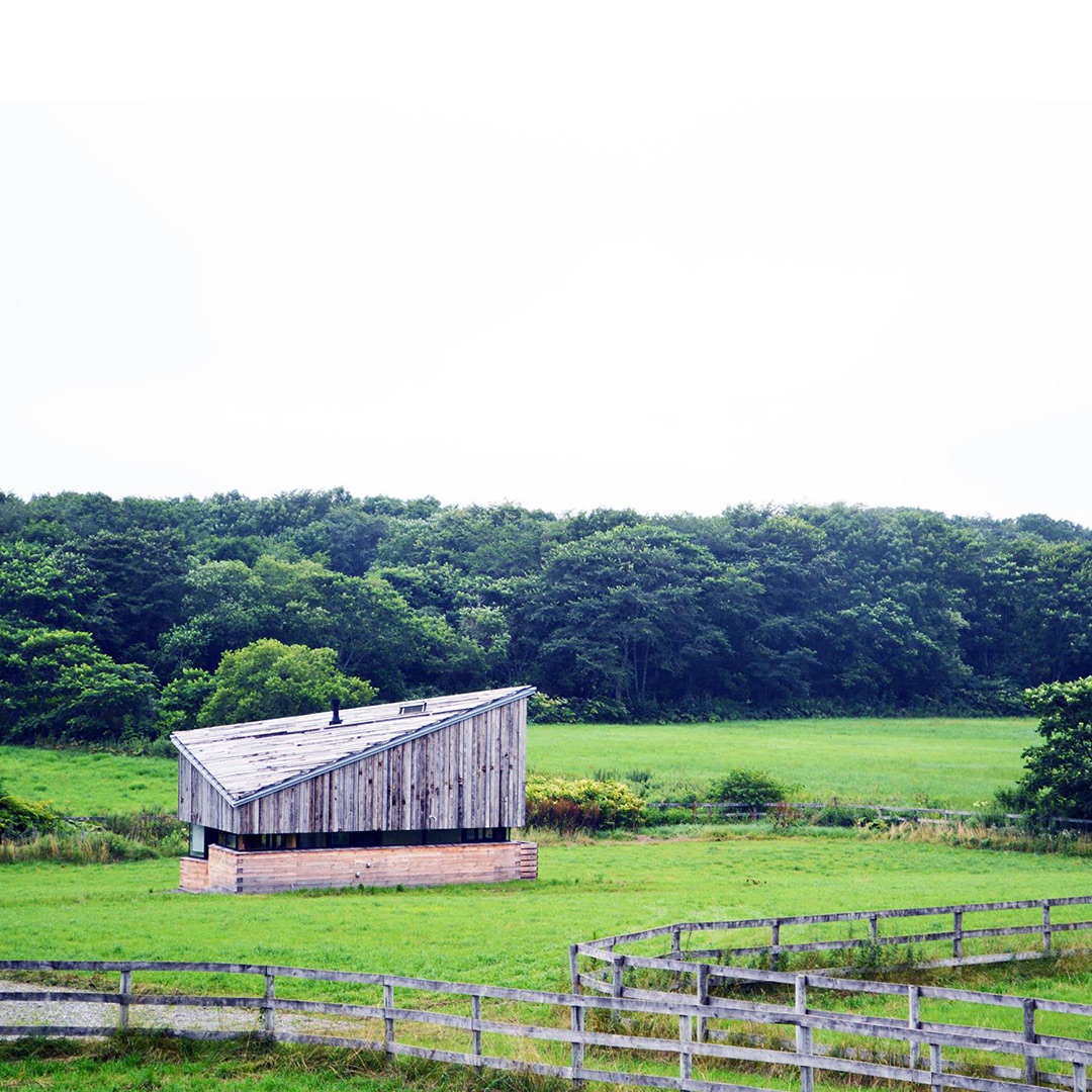 Matthew Conway's Horizon House in field