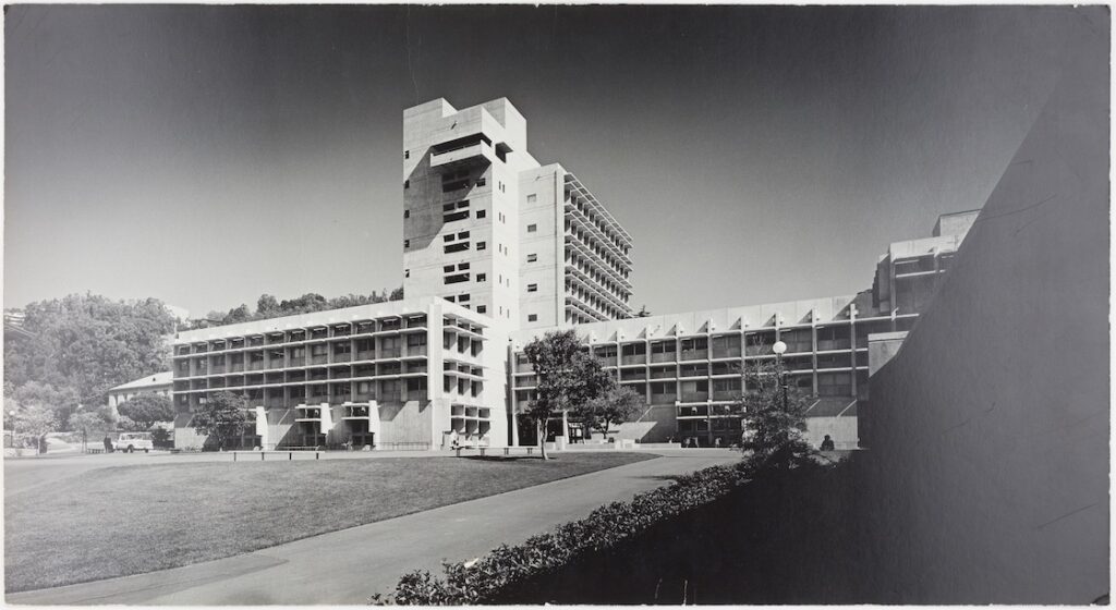 Black-and-white image of concrete building