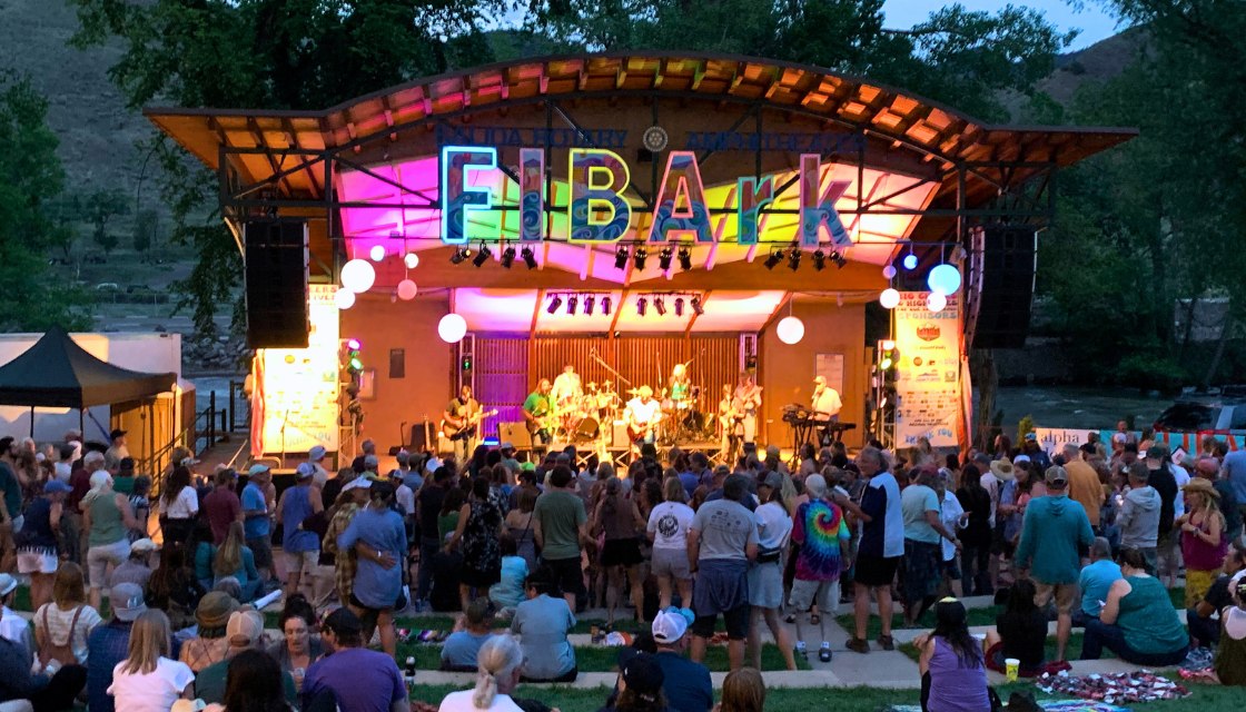 Evening show at the Riverside Rotary Park Ampitheatre